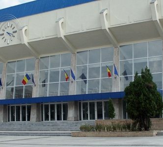 1470379663145-sala-polivalenta-resita1