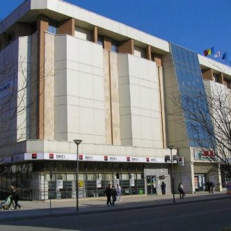 1470381968437-jiul-shopping-center-petrosani