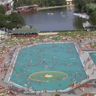 1470658349306-3583722-s4