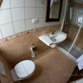 1470659083328-baiecasamotuluicamera11-s4