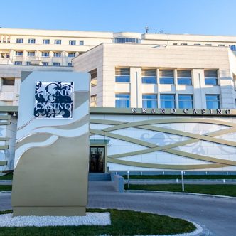 147065912076-exterior_grandcasino_002