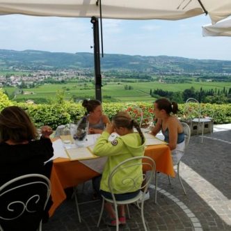 1470659222182-43295572-s4