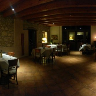 1470659223108-full3-s4