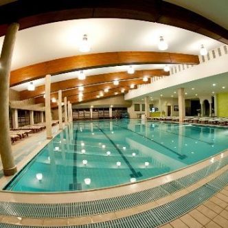 1470659813310-apollowellnessclub1-s4