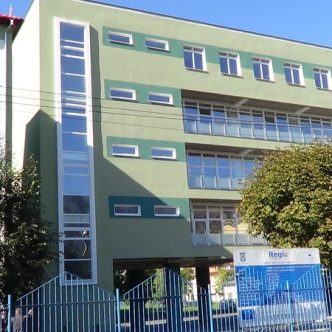 1470663686223-colegiul-economic-al-banatului-montan-1