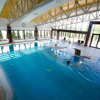 147073581555-marikoinn060-s4