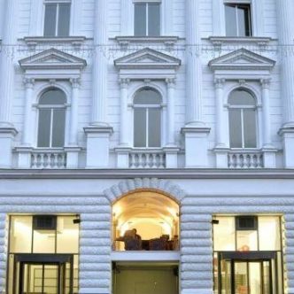 1470743747327-441521-s4