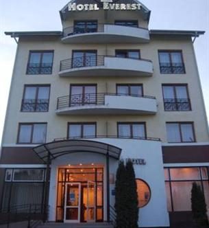 1470744182217-hi153801116-s4