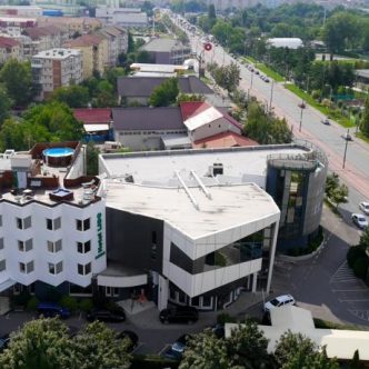 1470744540261-34463377-s4