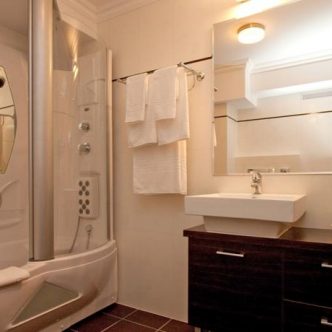 1470744540342-4811702-s4