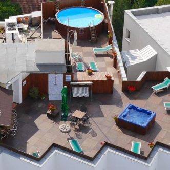 1470744541242-34463455-s4