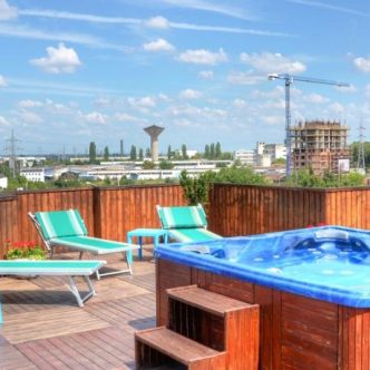 1470744541287-34463776-s4