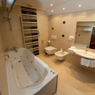 1470746284285-racova111-s4