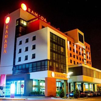 147074638475-hotelramadaoradea010-s4