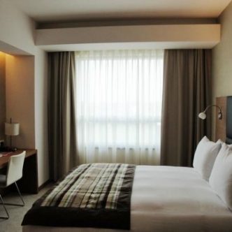 1470746385169-ramadaoradea-s4