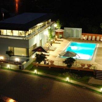 147074643078-1239029868big