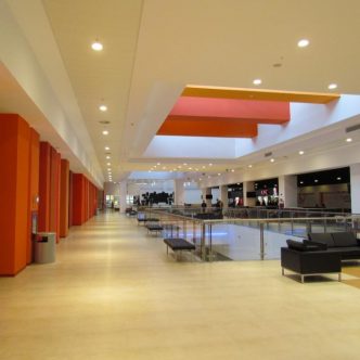 147081750697-stire133225055489836max-s4