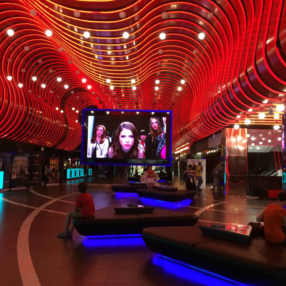 Cinema Grand Titan