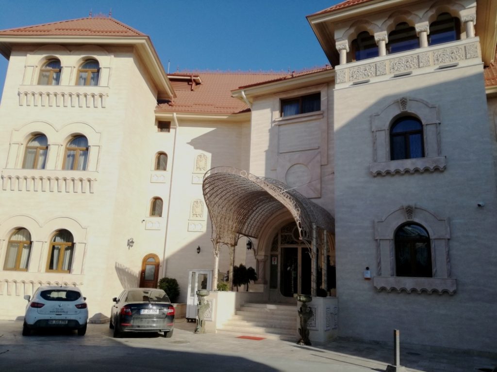 Palatul Suter